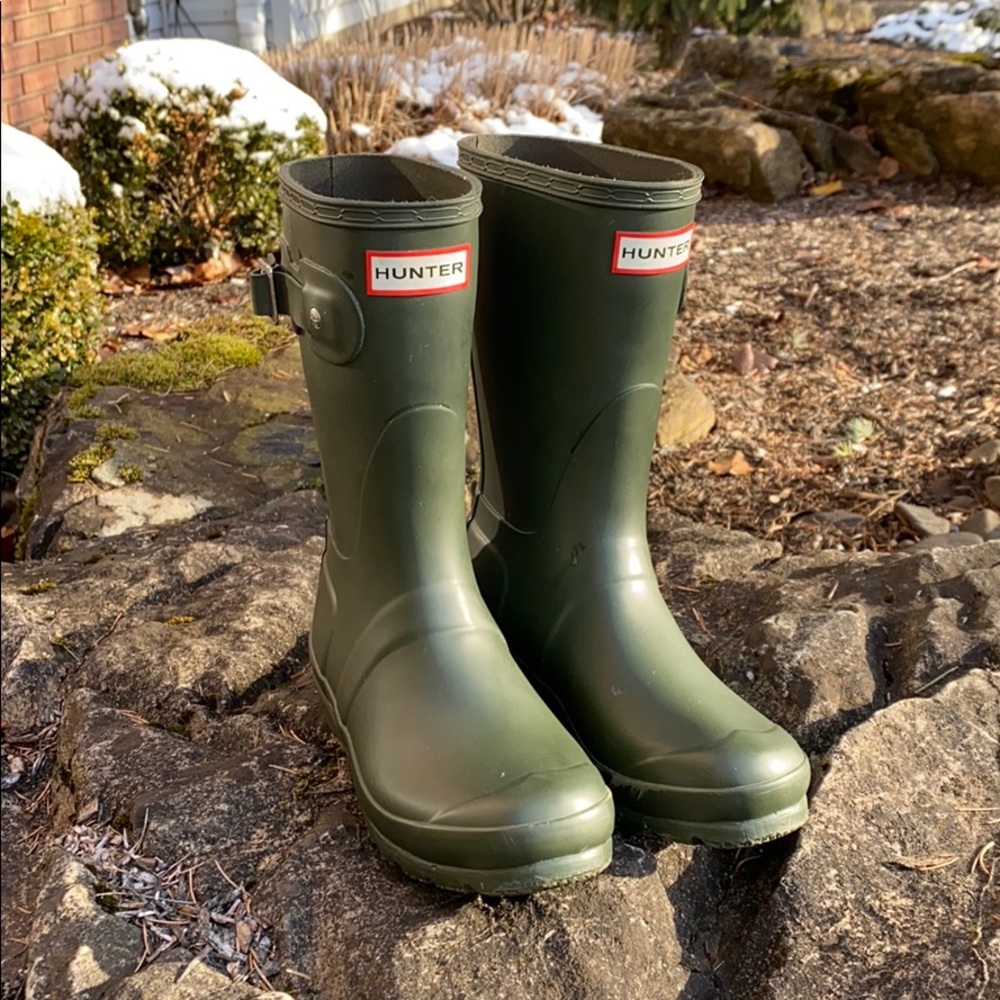 Hunter Woman’s  Original short rain boot size 5